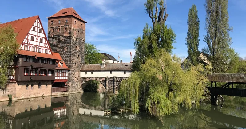 Nuremberg: City Highlights and Culinary Tour with Tastings