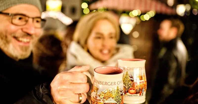 Nuremberg: The Christmas City - guided tour with street theatre and culinary delights